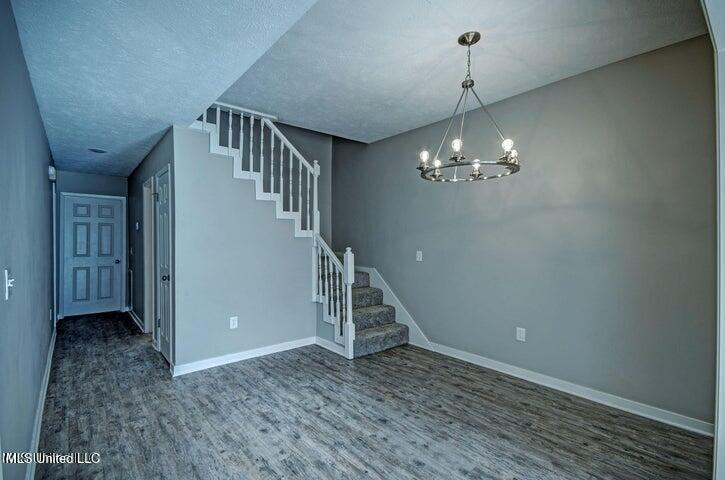 229 Brendalwood Blvd - Photo 4 of 17