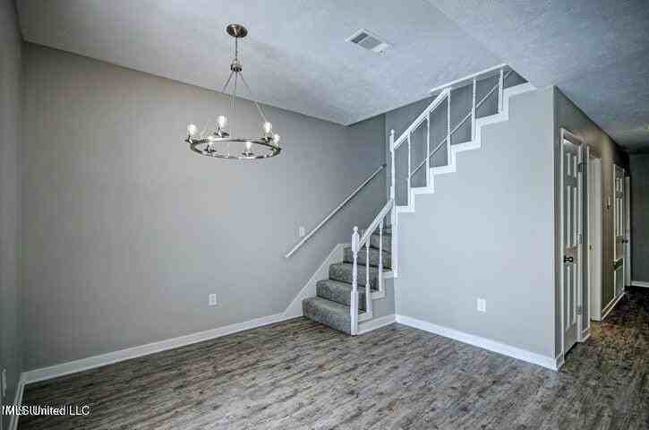 229 Brendalwood Blvd - Photo 5 of 18