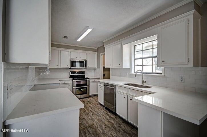 229 Brendalwood Blvd - Photo 6 of 18