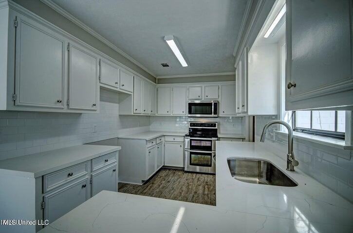 229 Brendalwood Blvd - Photo 7 of 18