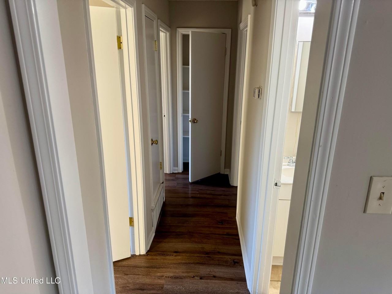 5384 Haynes Dr - Photo 6 of 13