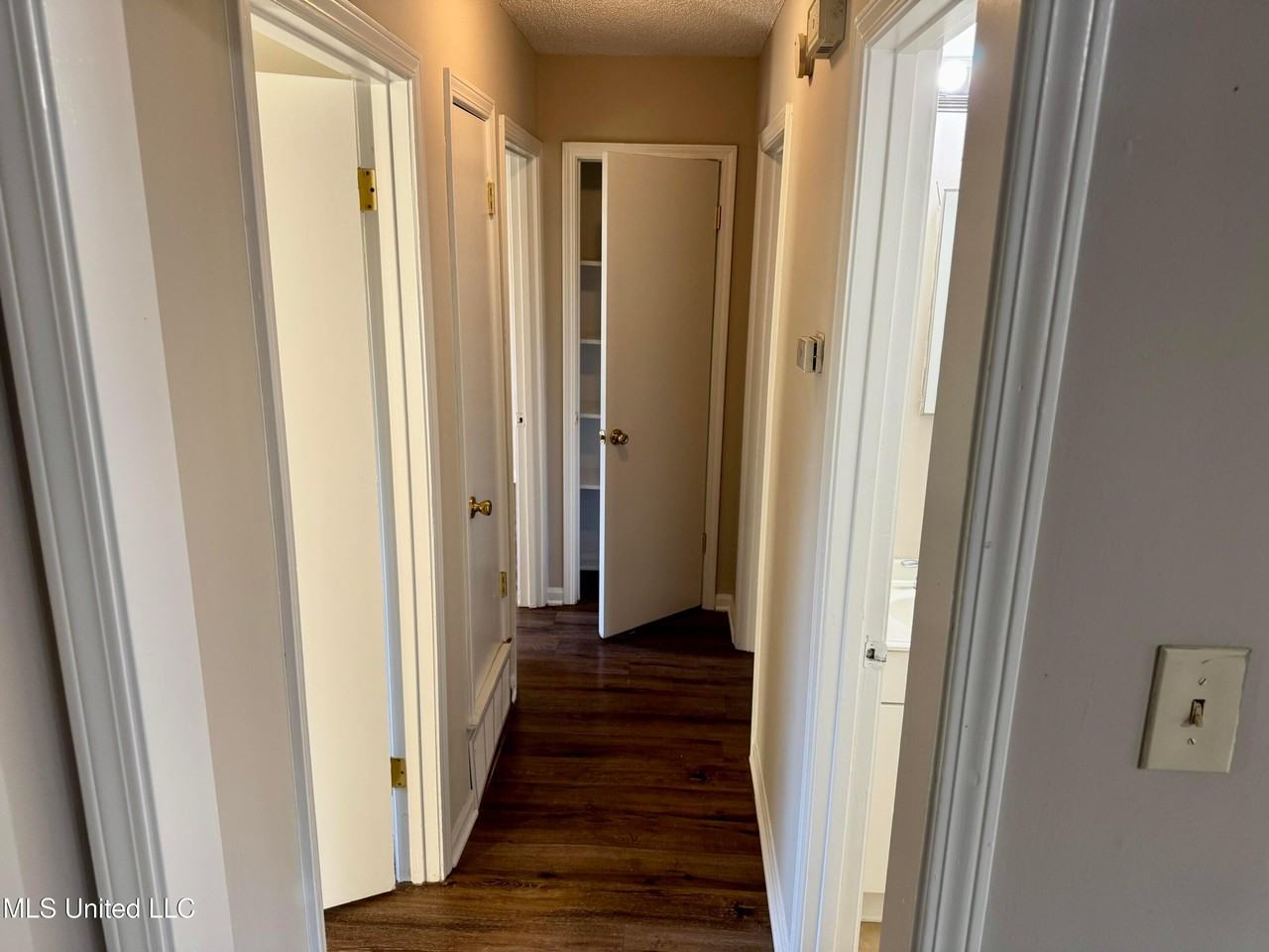 5384 Haynes Dr - Photo 7 of 13