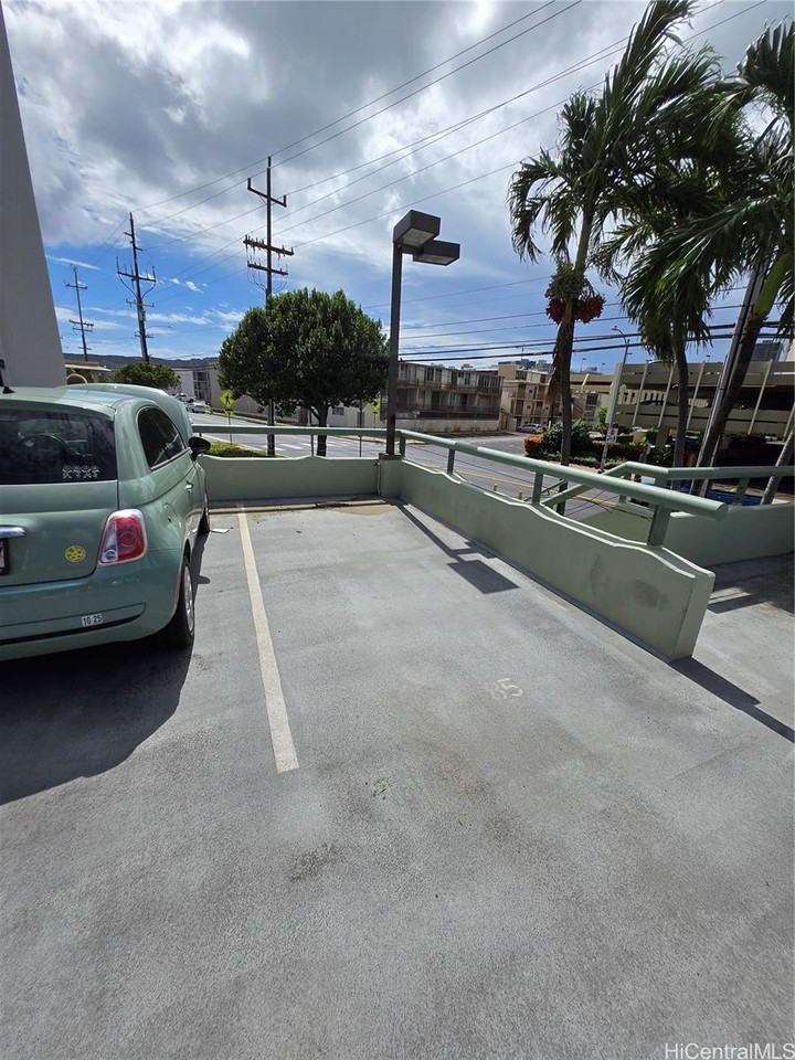 2522 Date St #603 - Photo 4 of 18