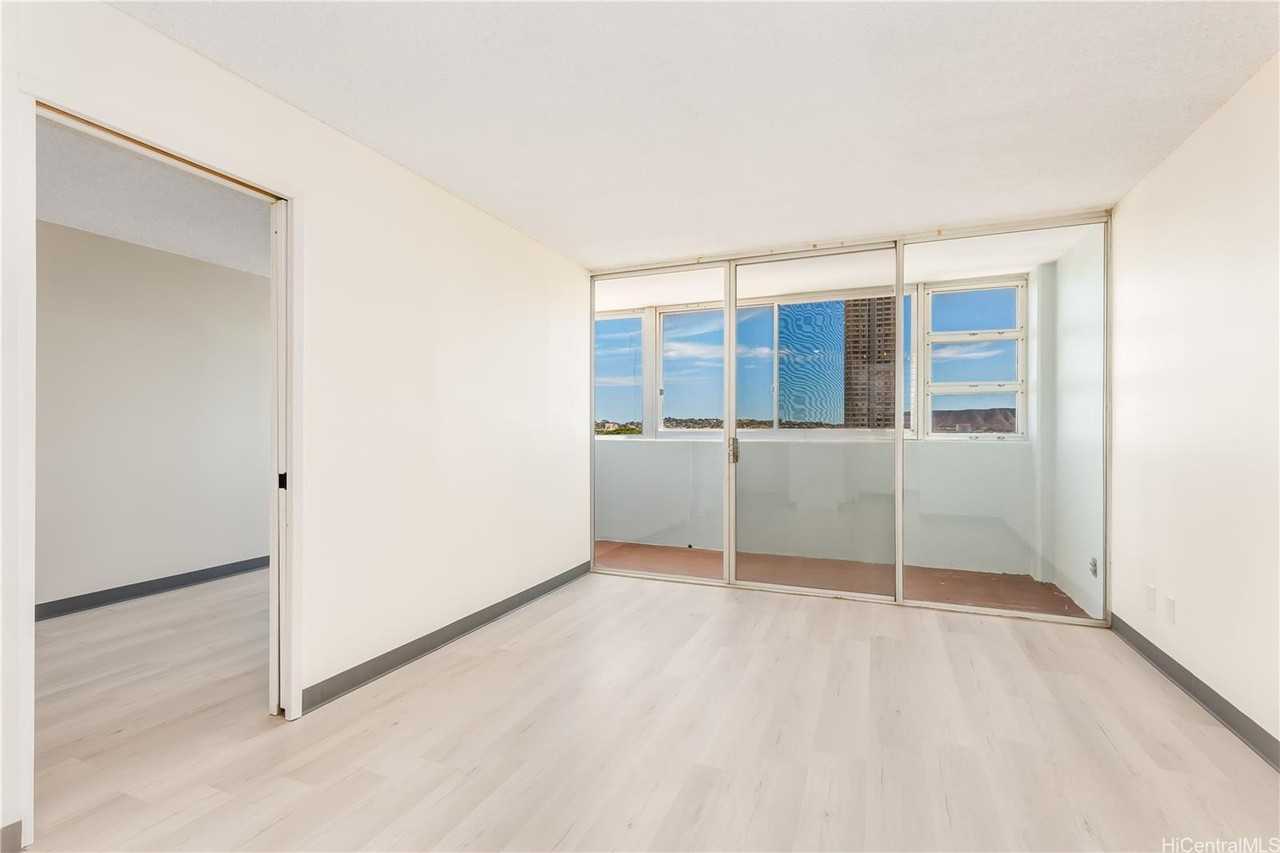 1025 Kalo Pl #1204 - Photo 5 of 20