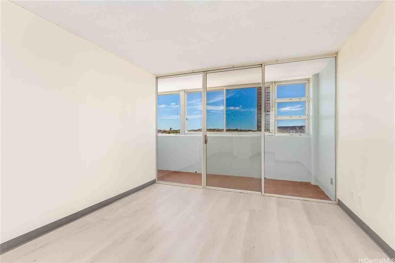 1025 Kalo Pl #1204 - Photo 6 of 20