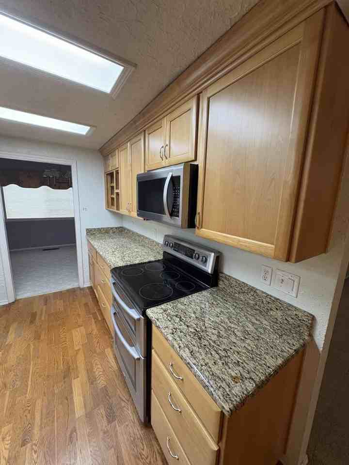 15111 Se Mcgillivray Blvd - Photo 4 of 16