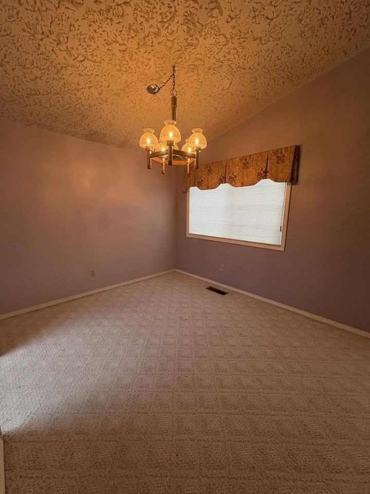 15111 Se Mcgillivray Blvd - Photo 6 of 16