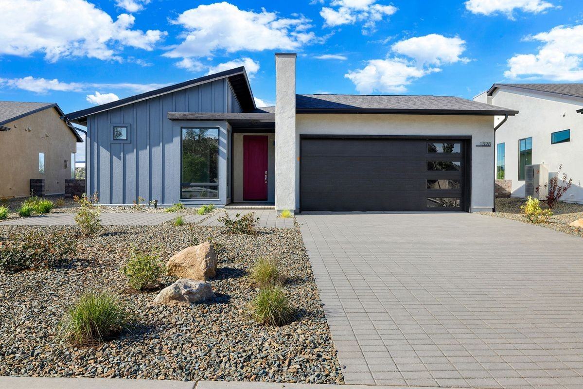 1328 Rockwood Dr - Photo 3 of 21