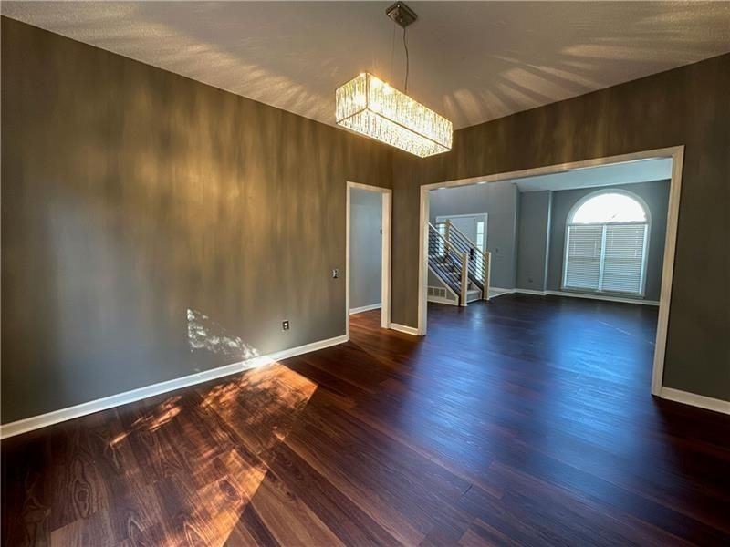 1251 Green Oak Cir - Photo 6 of 32