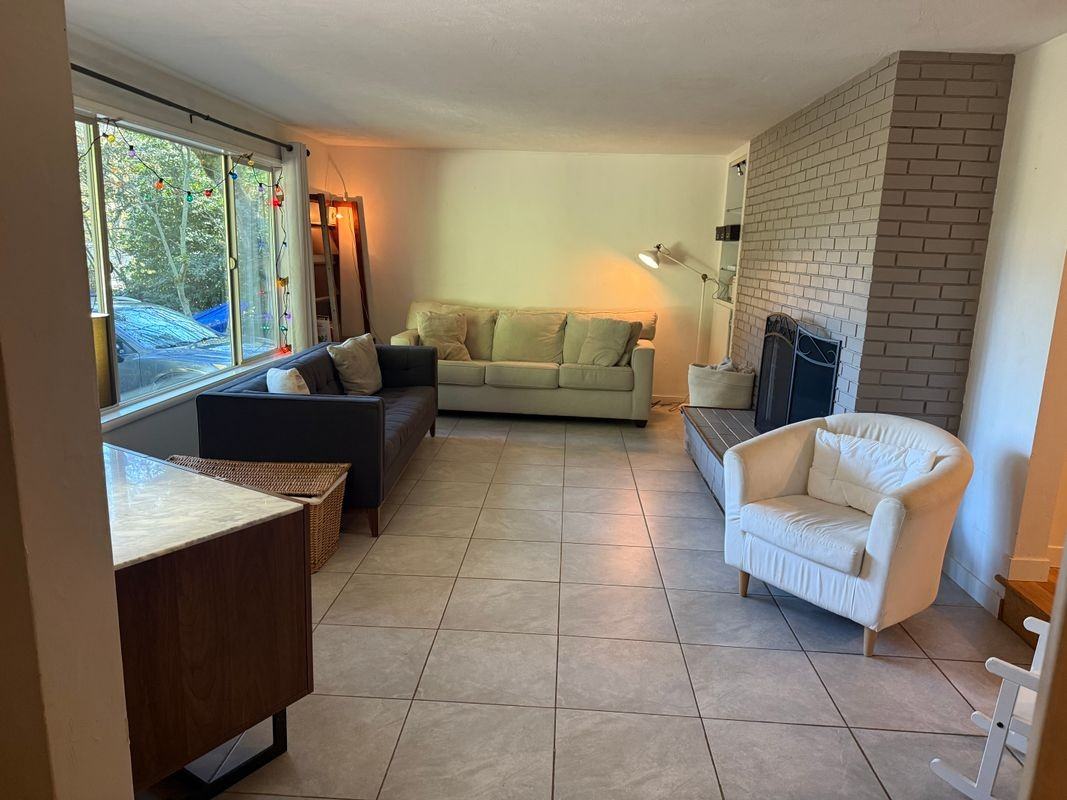 610 Spencer Ct - Photo 6 of 18