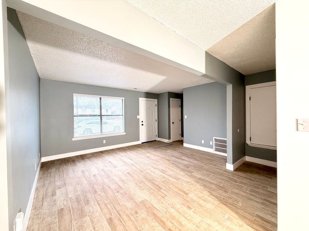 531 N Betty Jo Dr - Photo 6 of 32