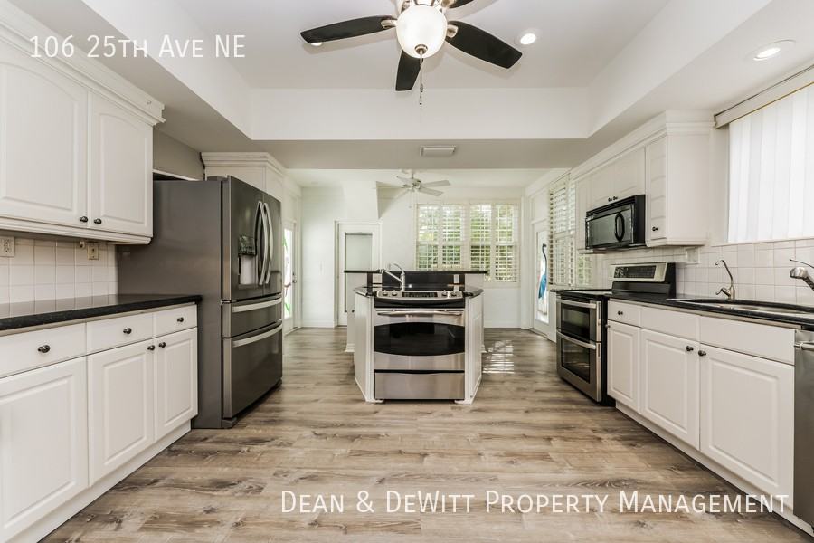 106 25th Ave Ne - Photo 5 of 36