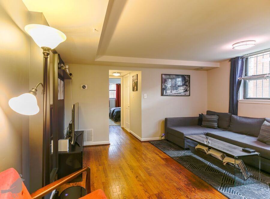 1661 Park Rd Nw #B2 - Photo 4 of 37