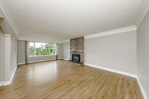 featured image of 15398 28 Ave #UPPER