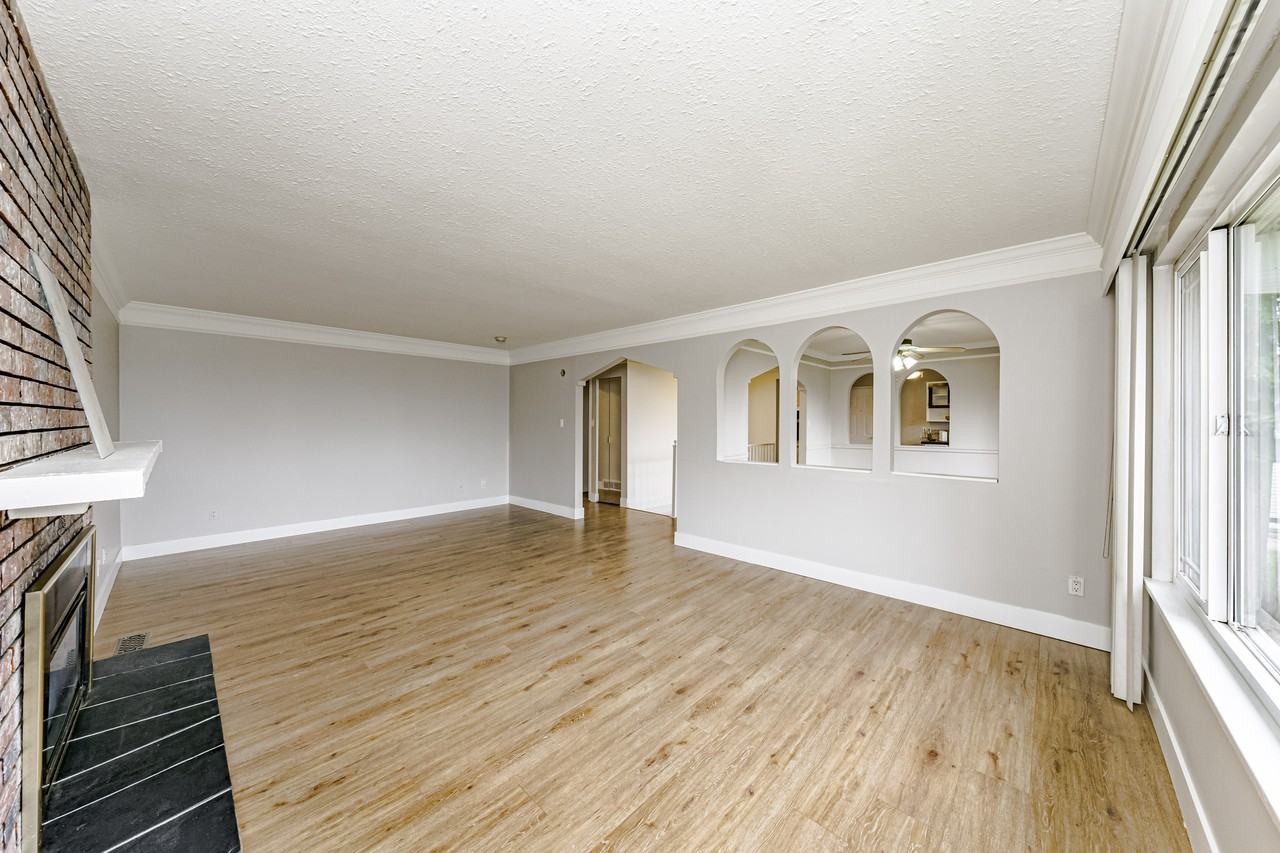 15398 28 Ave - Photo 7 of 39