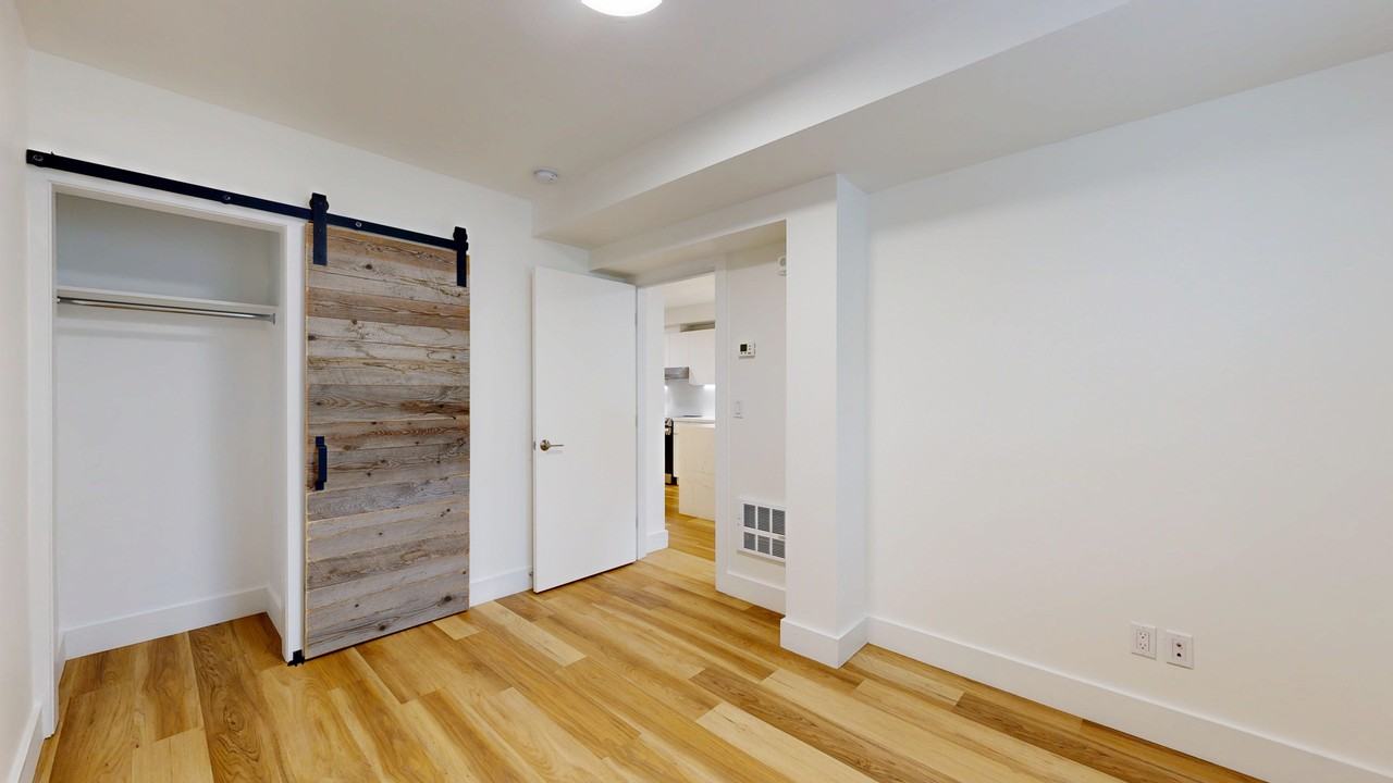 4005 California St #16 - Photo 6 of 13