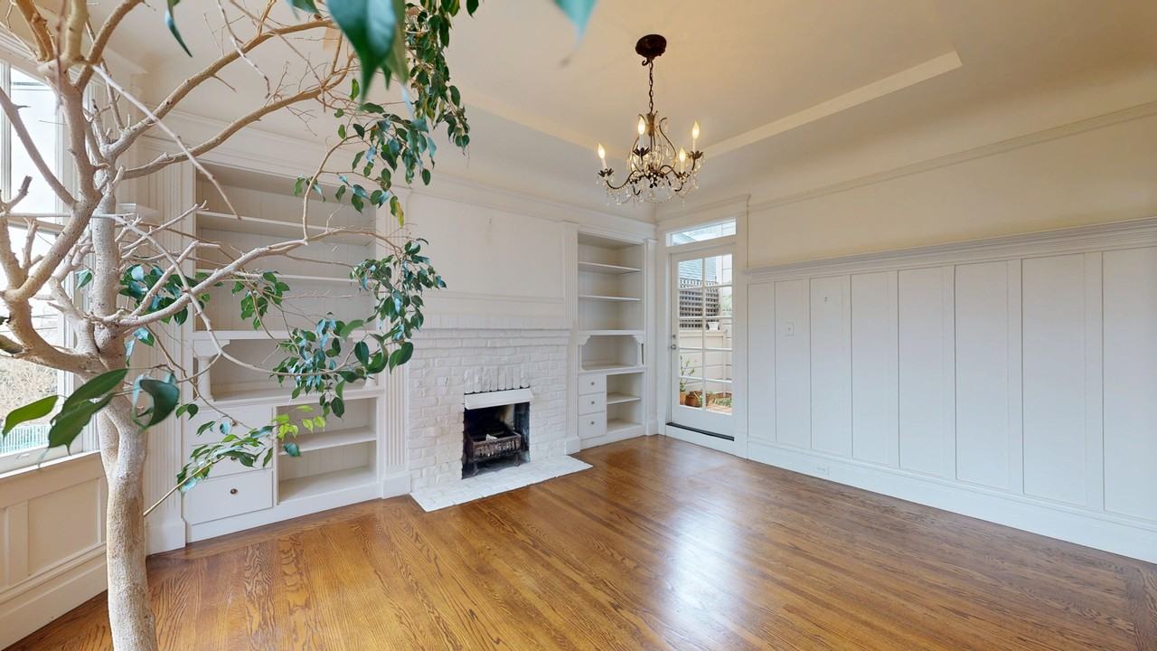 941 Lombard St - Photo 2 of 29