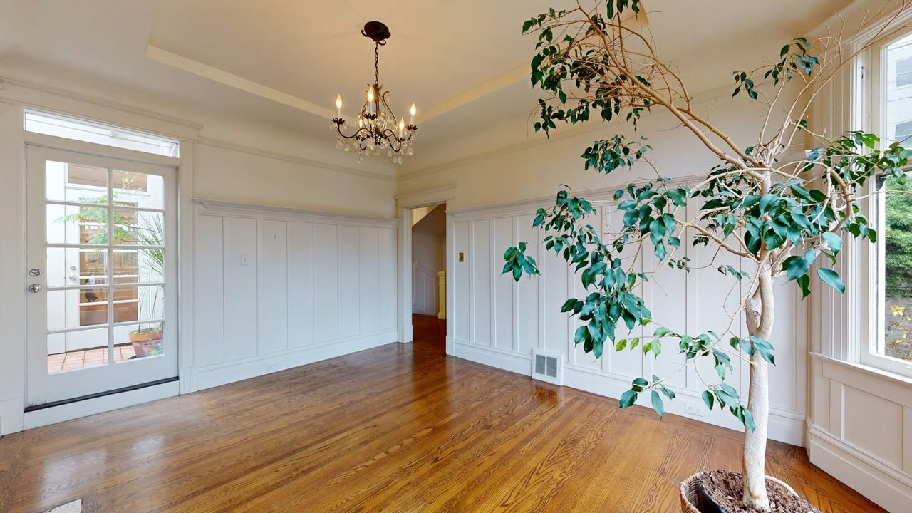 941 Lombard St - Photo 4 of 29