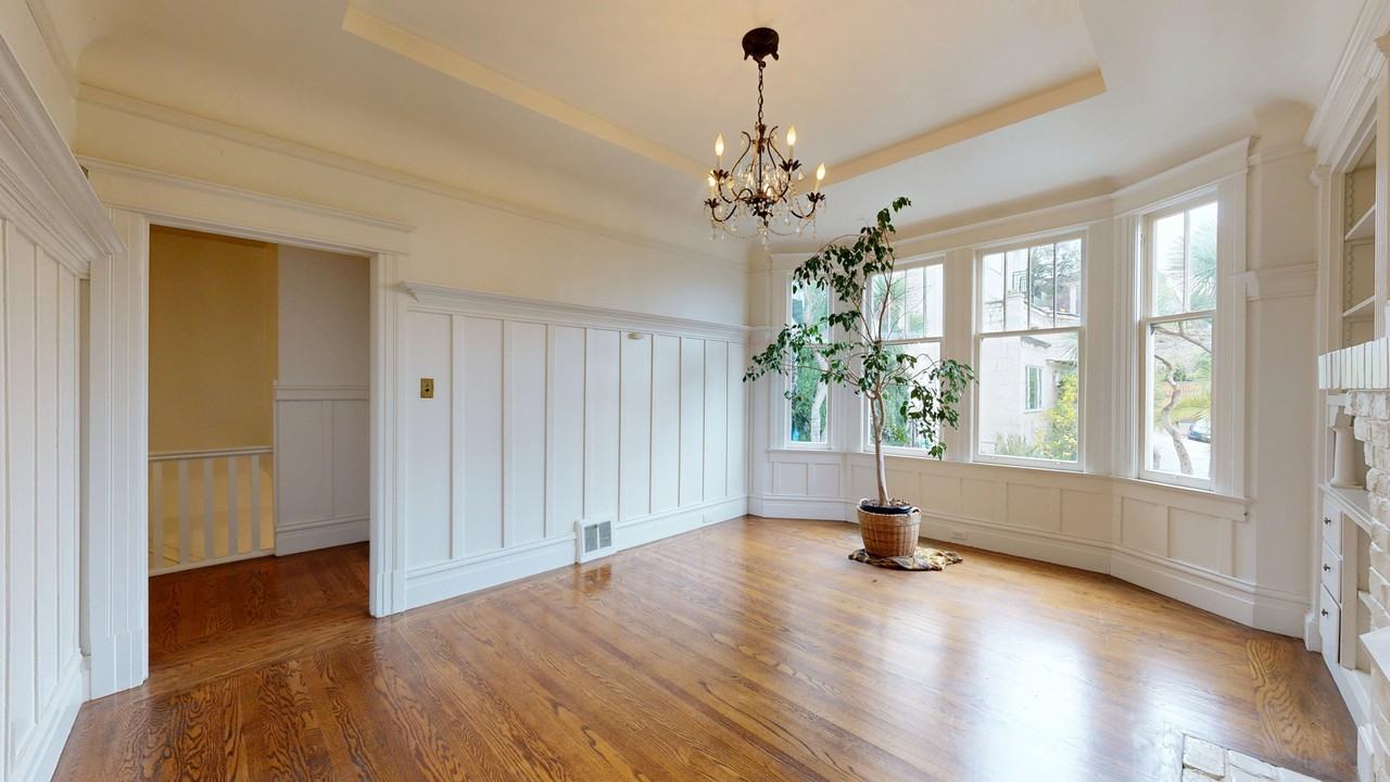 941 Lombard St - Photo 5 of 29