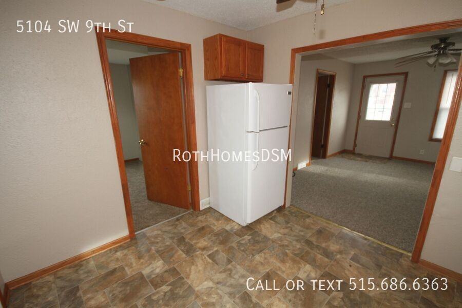 5104 Sw 9th St - Photo 4 of 16