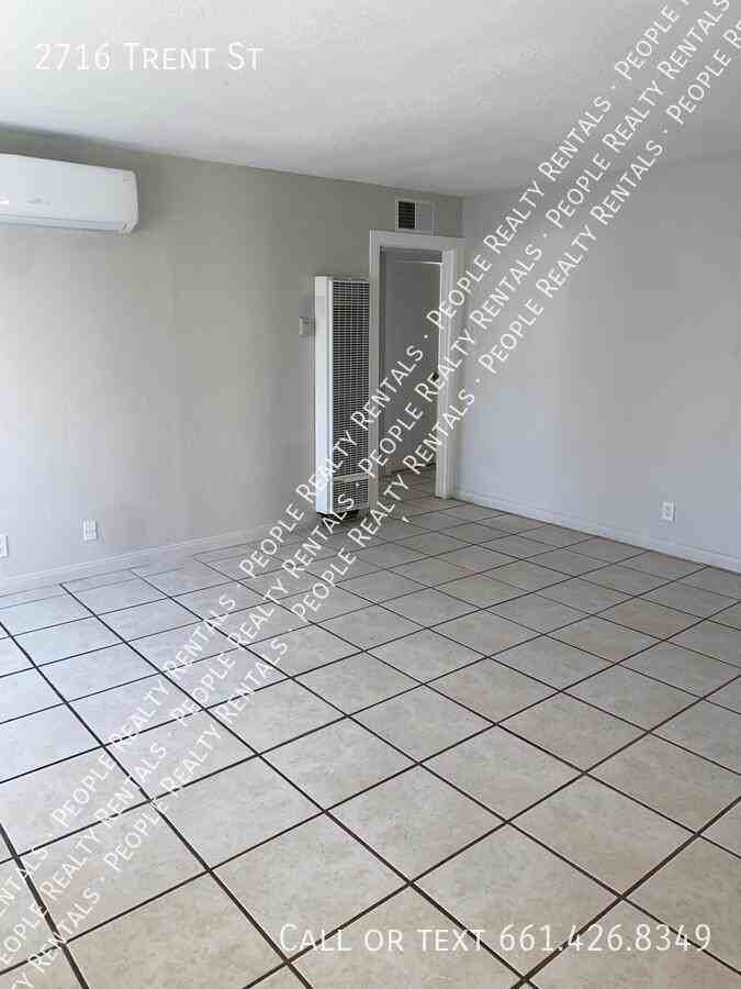 2716 Trent St - Photo 3 of 10