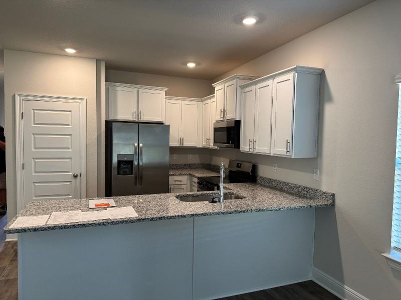 13600 Shea Cir - Photo 4 of 13