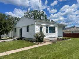 featured image of 2600 Calihan Ave Ne #A