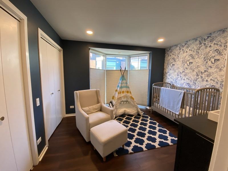 2700 N Seminary Ave - Photo 3 of 5