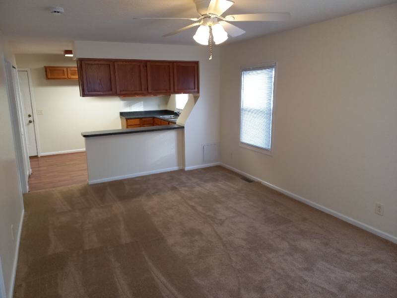 194 Harrison St - Photo 3 of 13