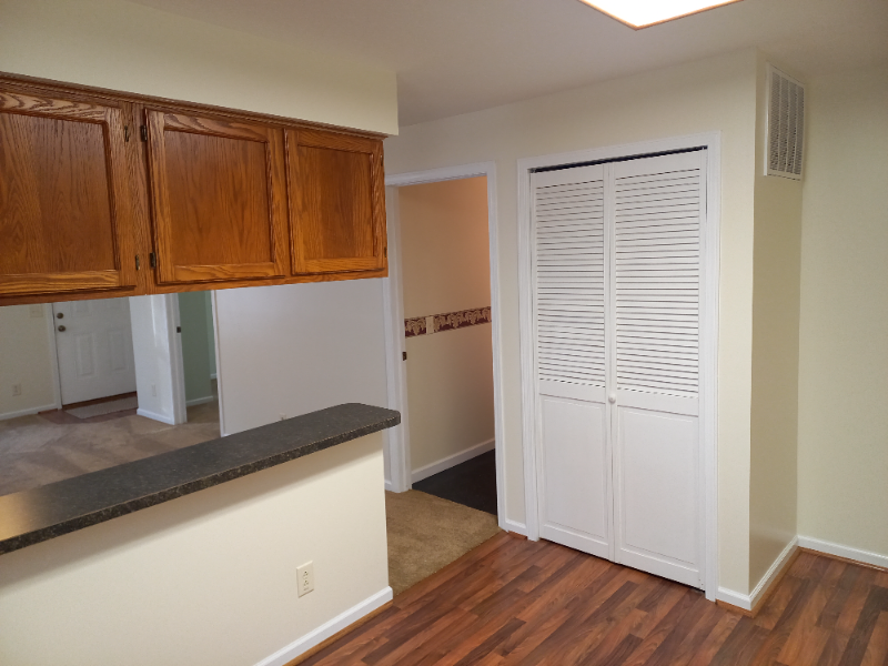 194 Harrison St - Photo 6 of 13