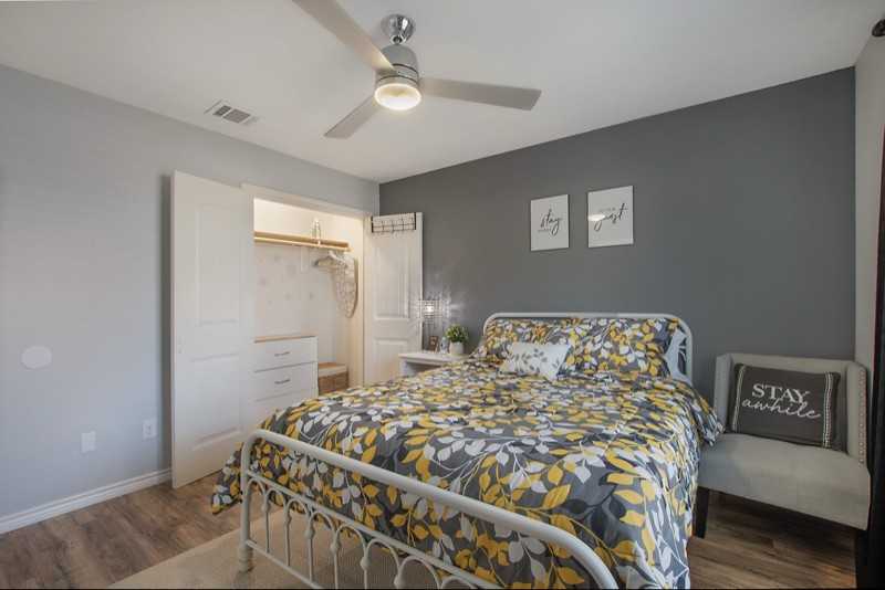 958 E Allen Ave - Photo 7 of 20