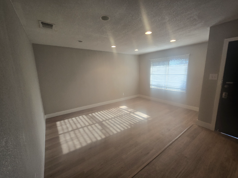 4911 Belle Ellen - Photo 2 of 14