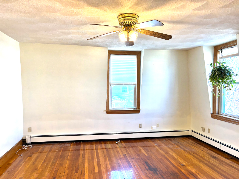 55 Port Norfolk St #3 - Photo 7 of 17