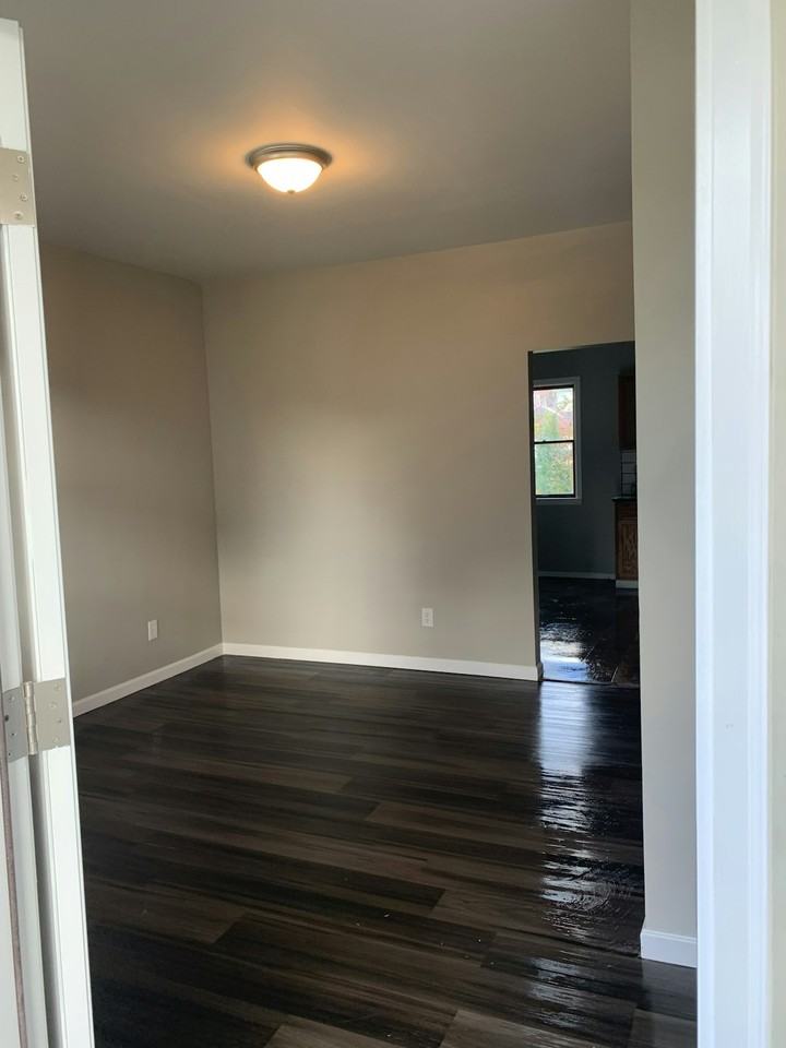 413 Silvercliffs Avenue - Photo 3 of 9