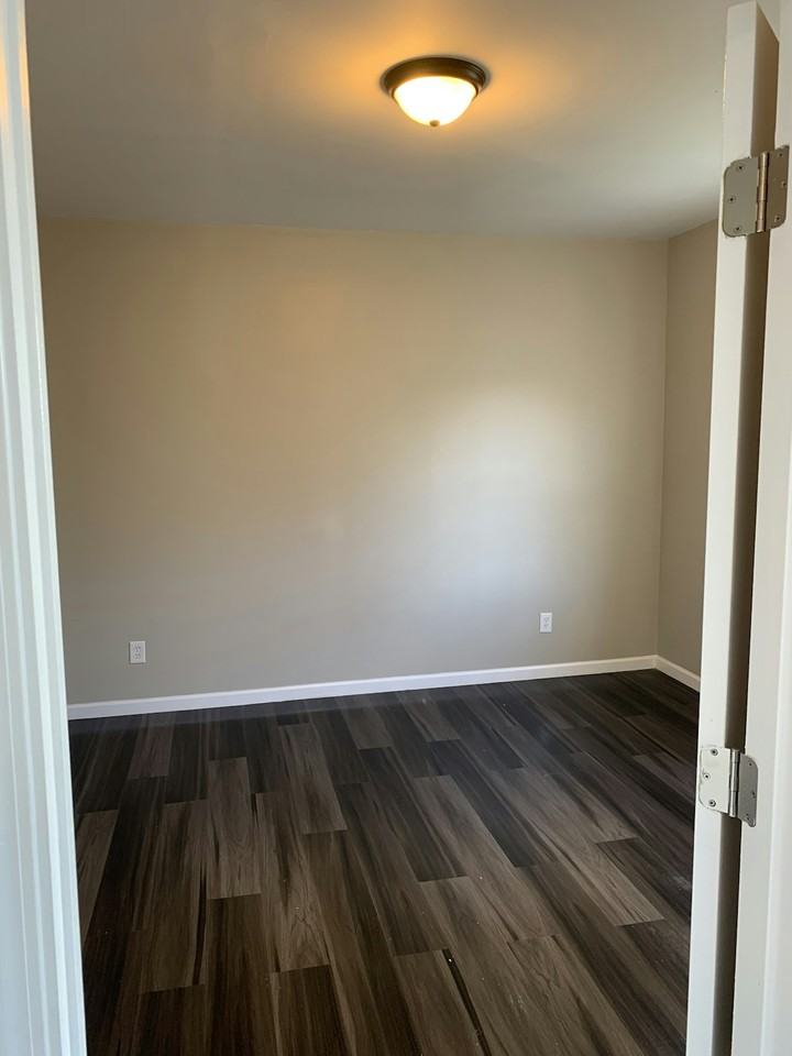 413 Silvercliffs Avenue - Photo 4 of 9