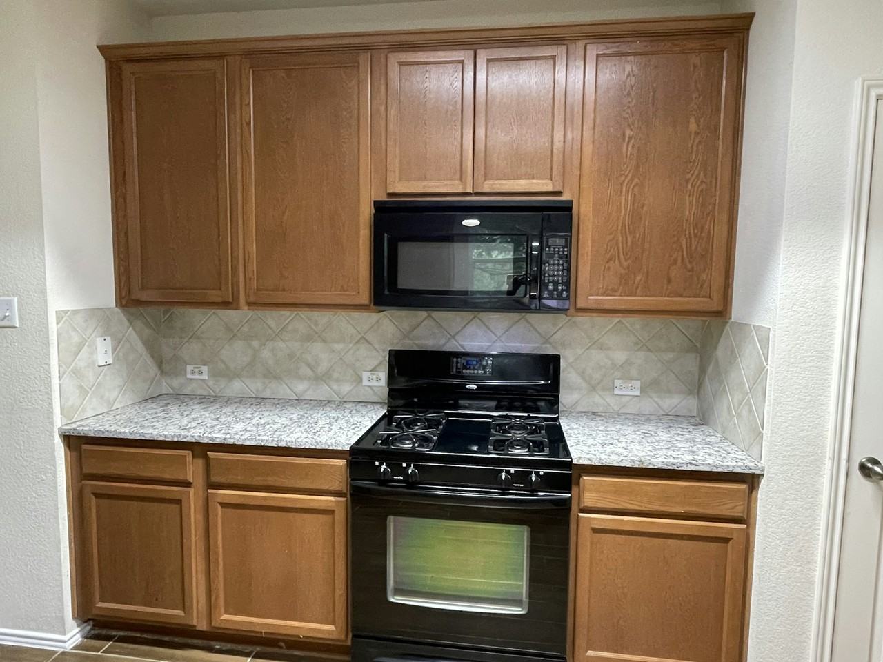 1700 Kemah Drive - Photo 4 of 9