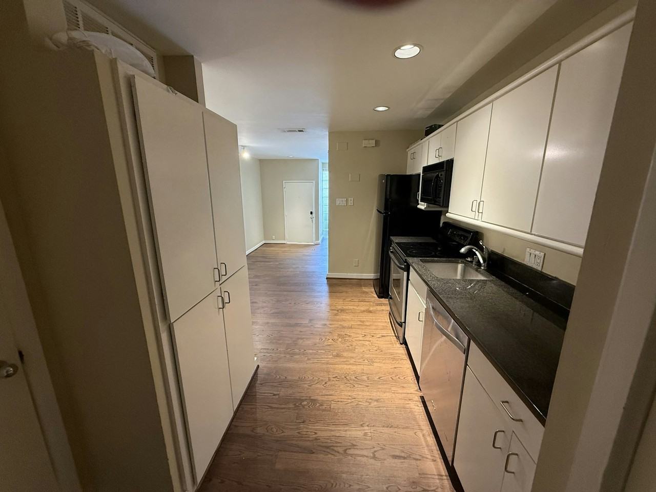 4241 Buena Vista Street, Unit 14 - Photo 4 of 9