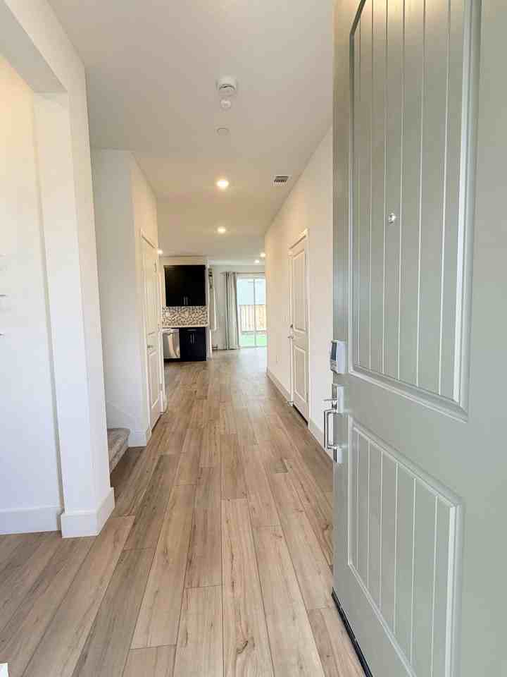 5242 Upton Avenue - Photo 2 of 29