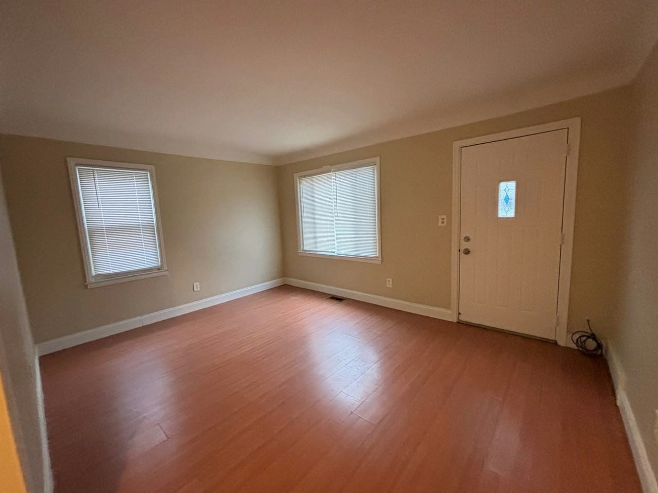 920 East Mapledale Avenue - Photo 2 of 15