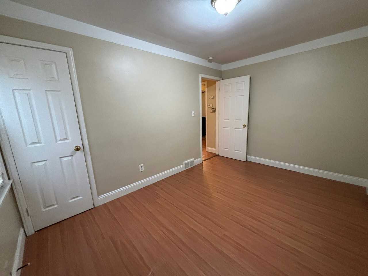 920 East Mapledale Avenue - Photo 6 of 15