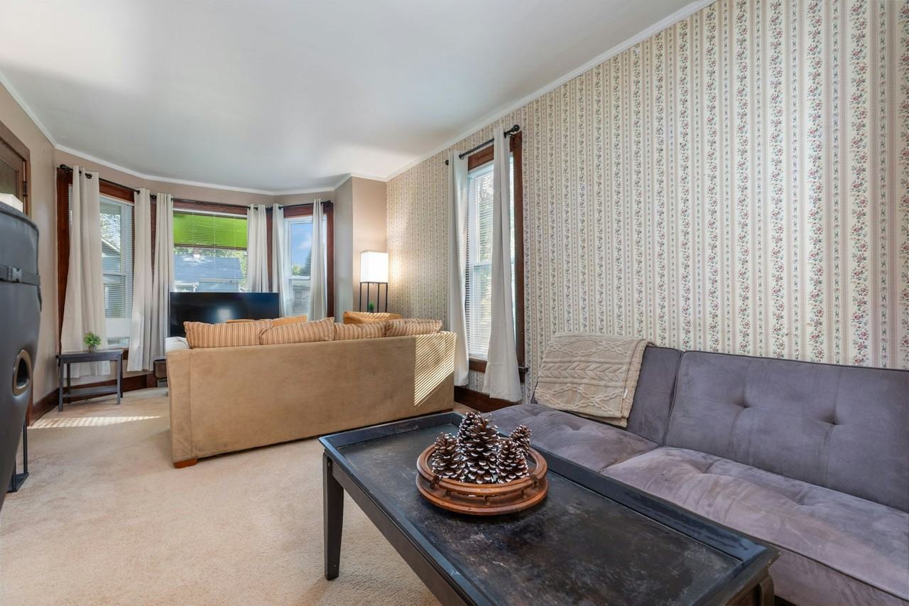 511 South 3rd Street, Unit 1 - Photo 4 of 15