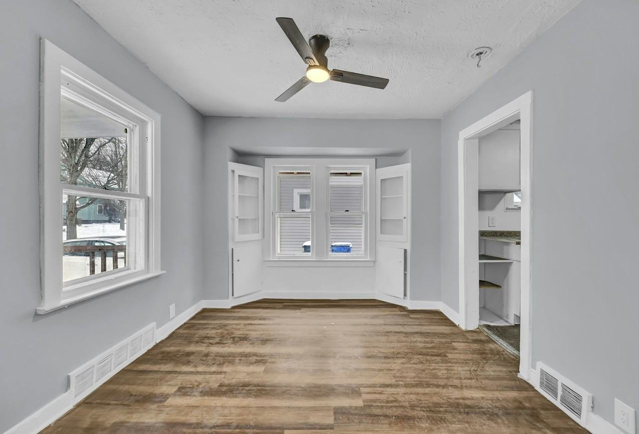 1728 Hillview Road - Photo 5 of 23