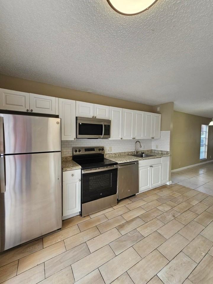 4786 Orleans Ct #4 - Photo 2 of 15