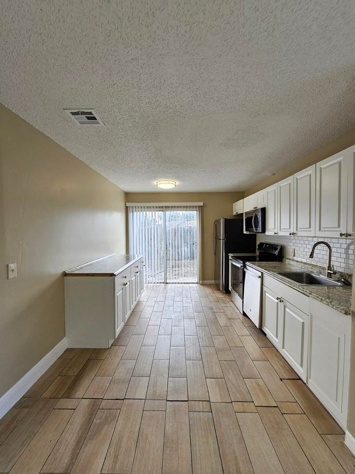 4786 Orleans Ct #4 - Photo 7 of 15