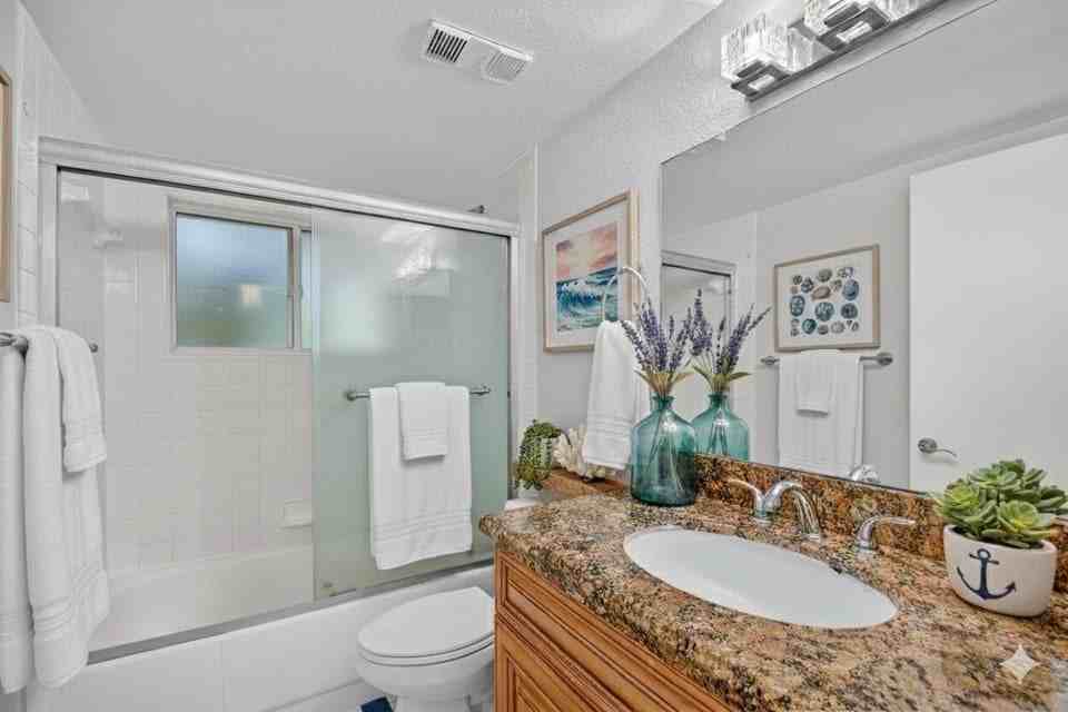 1701 Balfour Point Dr #17 - Photo 3 of 12