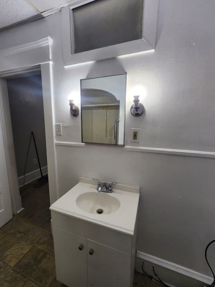 9 Market St #9-1 - Photo 3 of 8