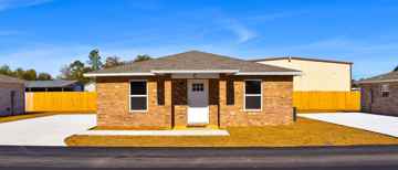 featured image of 130 East Ave #C