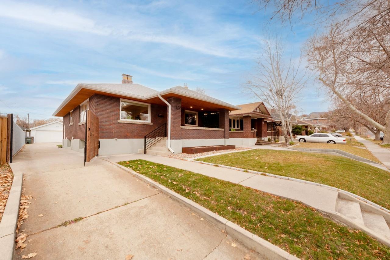 1139 E Sherman Ave #NA - Photo 3 of 29