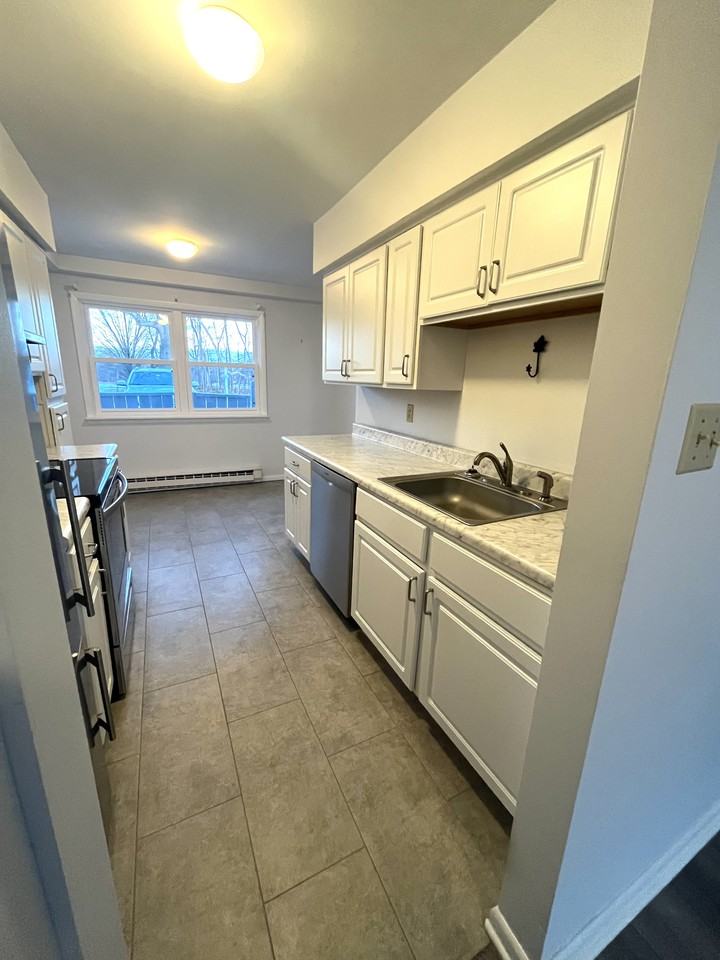 41C White Farm Rd #41C - Photo 4 of 17