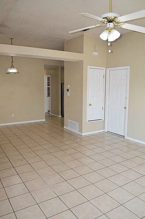 3805 Hitchrock Dr #A - Photo 5 of 18